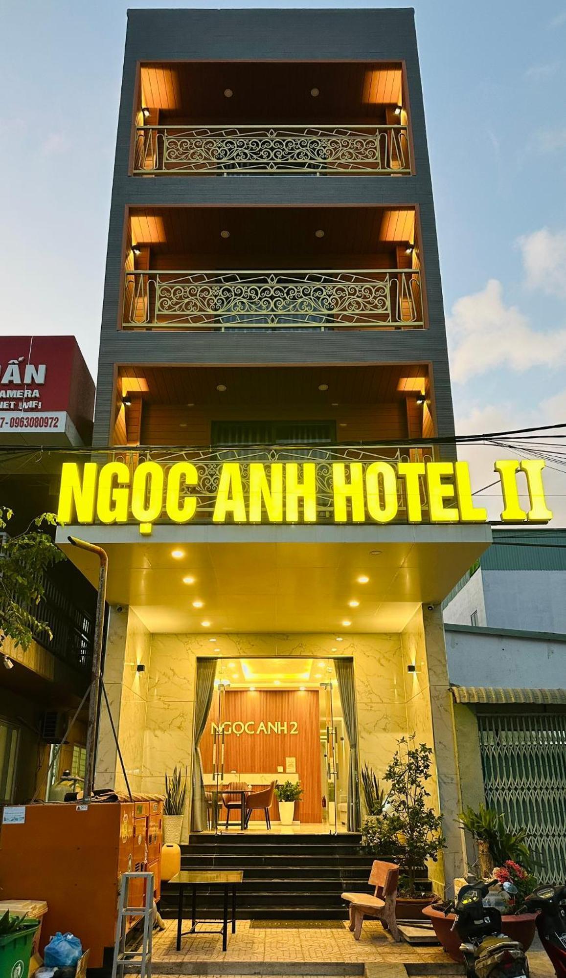 Ngoc Anh Hotel Chi Khu Co Ong Exterior photo